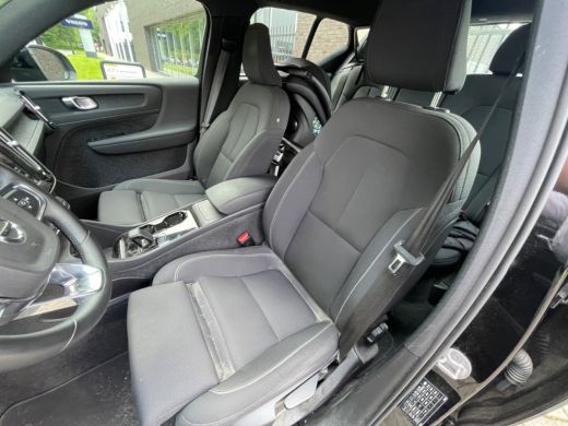Volvo  XC40 Recharge Plus Dark | Trekhaak | BLIS | Stoel + Stuurverwarming | Keyless Entry - Start | Elektris... ActivLease financial lease