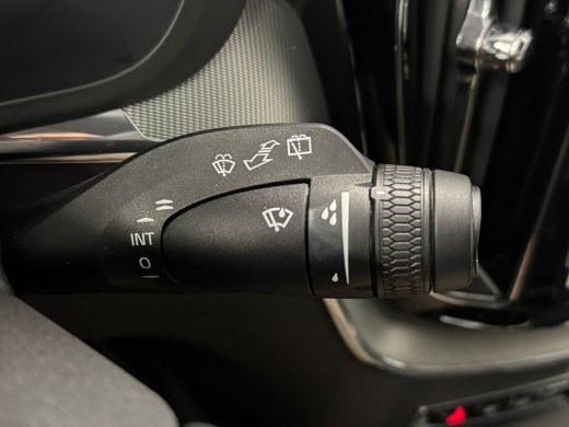 Volvo  XC60 T6 Plug-in hybrid AWD Ultra Dark | Achterbank verwarmd | Achteruitrijcamera | Apple Carplay/Andro... ActivLease financial lease