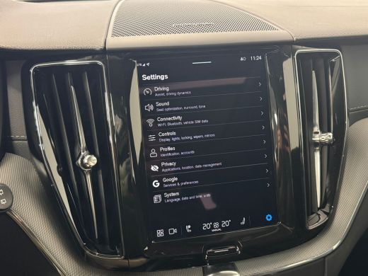 Volvo  XC60 T6 Plug-in hybrid AWD Ultra Dark | Achterbank verwarmd | Achteruitrijcamera | Apple Carplay/Andro... ActivLease financial lease