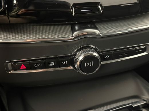 Volvo  XC60 T6 Plug-in hybrid AWD Ultra Dark | Achterbank verwarmd | Achteruitrijcamera | Apple Carplay/Andro... ActivLease financial lease