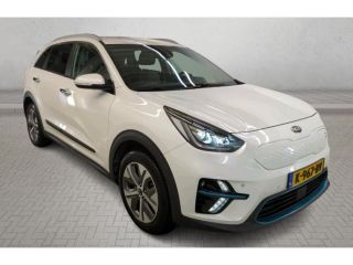 Kia e-Niro ExecutiveLine 64 kWh / Trekhaak / Leder / Xenon / Navigatie / Pdc+Camera / Apk 11-2026