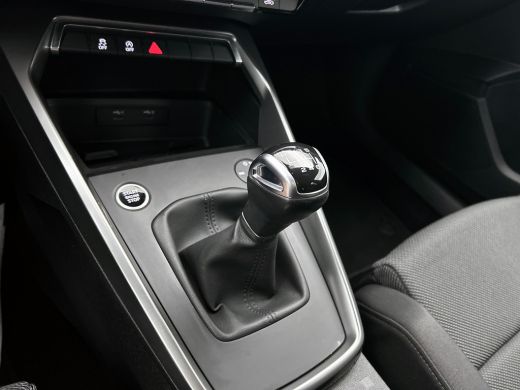 Audi A3 Sportback 30 TFSI Business edition 5Drs. / Virtual cockpit / Airco-ecc./ Navigatie / Pdc / Xenon ... ActivLease financial lease