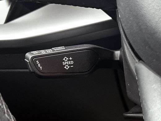 Audi A3 Sportback 30 TFSI Business edition 5Drs. / Virtual cockpit / Airco-ecc./ Navigatie / Pdc / Xenon ... ActivLease financial lease