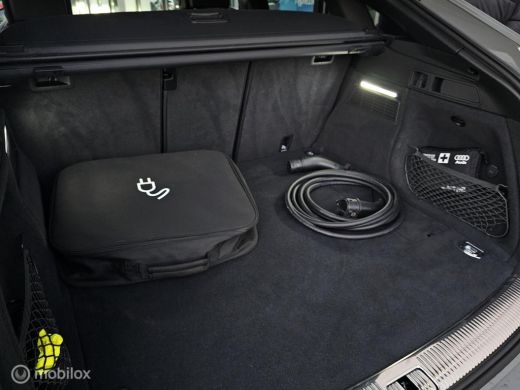 Audi Q5 Sportback 55 TFSI e S edition Competition Pano/Nardo/HUD/B&O/360/Keyless ActivLease financial lease