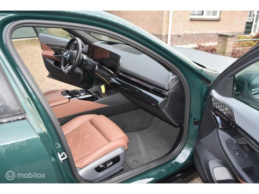 BMW 5 Serie M550e xDrive ActivLease financial lease