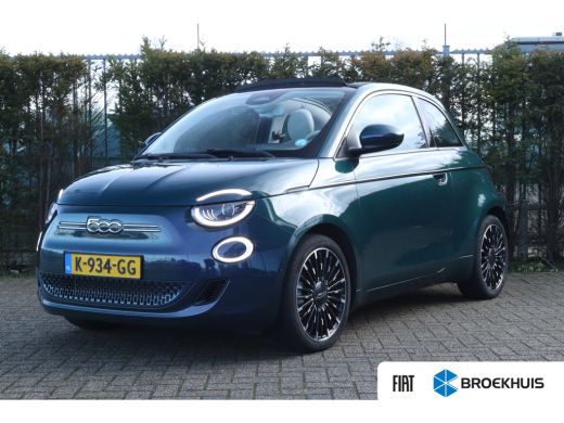 Fiat 500C La Prima 42 kWh | Adapt. Cruise | Stoelverwarming | Camera | Navi | Leder | Keyless | Carplay | L...