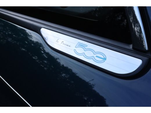Fiat 500C La Prima 42 kWh | Adapt. Cruise | Stoelverwarming | Camera | Navi | Leder | Keyless | Carplay | L... ActivLease financial lease