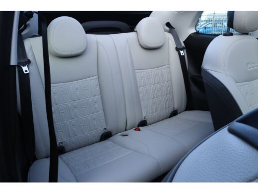 Fiat 500C La Prima 42 kWh | Adapt. Cruise | Stoelverwarming | Camera | Navi | Leder | Keyless | Carplay | L... ActivLease financial lease