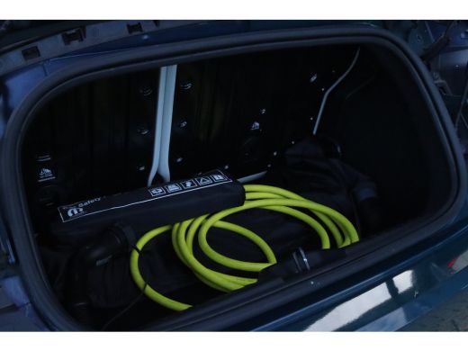 Fiat 500C La Prima 42 kWh | Adapt. Cruise | Stoelverwarming | Camera | Navi | Leder | Keyless | Carplay | L... ActivLease financial lease