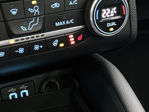 Ford Focus 1.5D ST Line X Business / Panoramadak / Pdc+camera / Cruis adaptief /Stuur-Stoelverwarming / B&O ... ActivLease financial lease