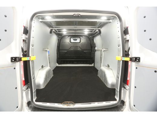 Ford Transit Custom 300 2.0 TDCI L1H1 Active | Automaat | Camera | Airco | Trekh. | Adap. Cruise | Carplay | Stoelverw. ActivLease financial lease