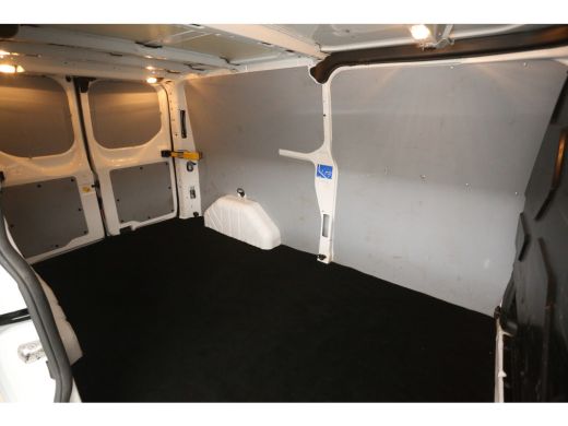 Ford Transit Custom 300 2.0 TDCI L2H1 | Airco | Cruise | 3-Zits | LED | Parkeersensoren ActivLease financial lease