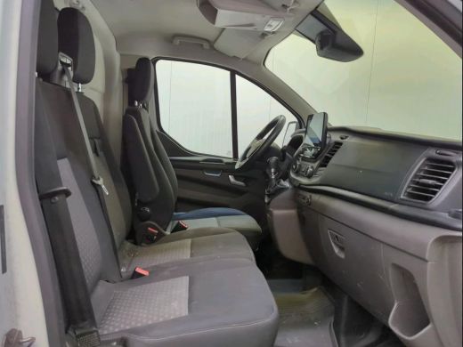 Ford Transit Custom 340 2.0 TDCI Euro6 131PK H2 Trend 3Pers  *ideaal voor Camper* / Navigatie / Pdc./ Airco / Driver ... ActivLease financial lease