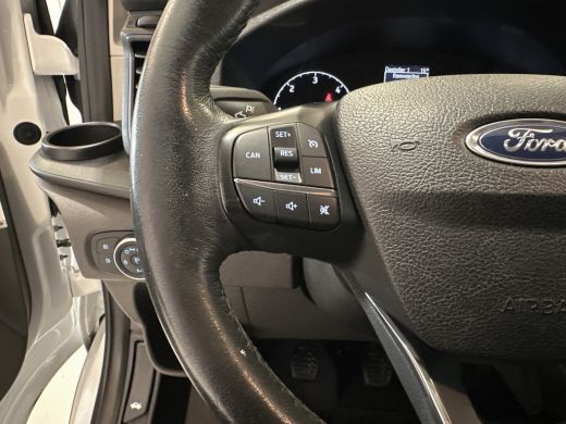 Ford Transit Custom 340 2.0 TDCI Euro6 131PK H2 Trend 3Pers. *ideaal voor Camper*/ Navigatie / Pdc./ Airco / Safety&C... ActivLease financial lease