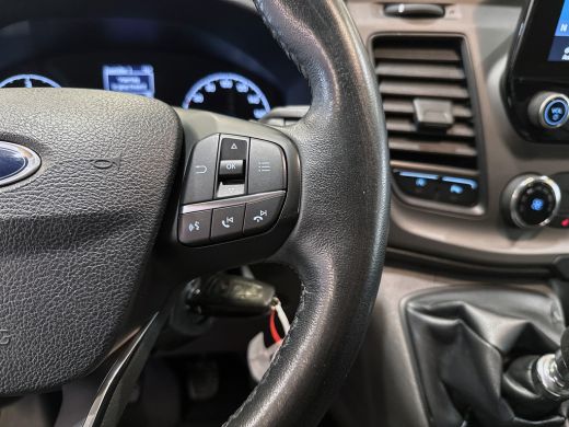 Ford Transit Custom 340 2.0 TDCI Euro6 131PK H2 Trend 3Pers. *ideaal voor Camper*/ Navigatie / Pdc./ Airco / Safety&C... ActivLease financial lease