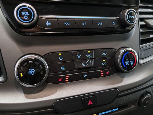 Ford Transit Custom 340 2.0 TDCI Euro6 131PK H2 Trend 3Pers. *ideaal voor Camper*/ Navigatie / Pdc./ Airco / Safety&C... ActivLease financial lease