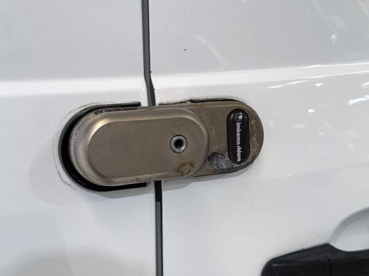 Ford Transit Custom 340 2.0 TDCI Euro6 131PK H2 Trend 3Pers. *ideaal voor Camper*/ Navigatie / Pdc./ Airco / Safety&C... ActivLease financial lease