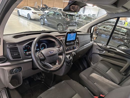 Ford Transit Custom 340 2.0 TDCI Euro6 131PK H2 Trend 3Pers. *ideaal voor Camper*/ Navigatie / Pdc./ Airco / Safety&C... ActivLease financial lease