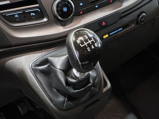 Ford Transit Custom 340 2.0 TDCI Euro6 131PK H2 Trend 3Pers. *ideaal voor Camper*/ Navigatie / Pdc./ Airco / Safety&C... ActivLease financial lease