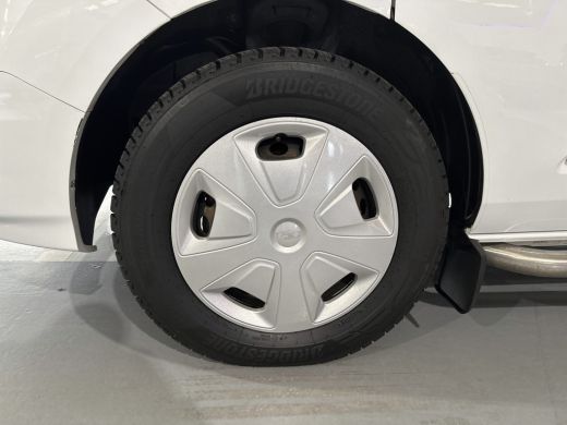 Ford Transit Custom 340 2.0 TDCI Euro6 Automaat 131PK H2 Trend 3Pers. *ideaal voor Camper* Navigatie / Pdc./ Airco / ... ActivLease financial lease