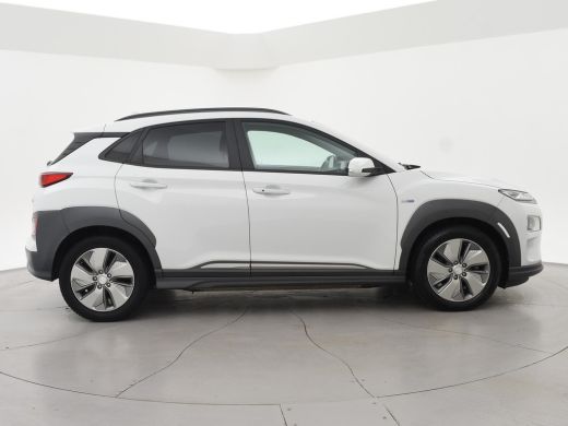 Hyundai Kona 64 kWh 204 PK AUT. + CAMERA | APPLE CARPLAY | STUURVERW. | STOELVERW. | LED | BTW AUTO ActivLease financial lease