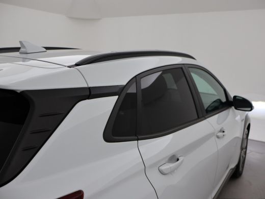 Hyundai Kona 64 kWh 204 PK AUT. + CAMERA | APPLE CARPLAY | STUURVERW. | STOELVERW. | LED | BTW AUTO ActivLease financial lease