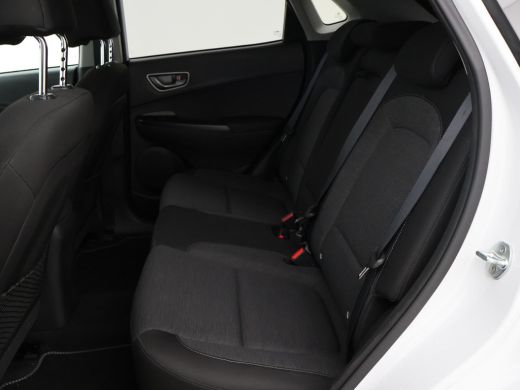 Hyundai Kona 64 kWh 204 PK AUT. + CAMERA | APPLE CARPLAY | STUURVERW. | STOELVERW. | LED | BTW AUTO ActivLease financial lease