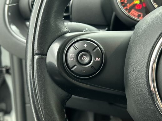 Mini Clubman 2.0D 150PK Cooper Business Edition / Airco-ecc./ Stoelverwarming / Navigatie / Trekhaak / Dab / P... ActivLease financial lease