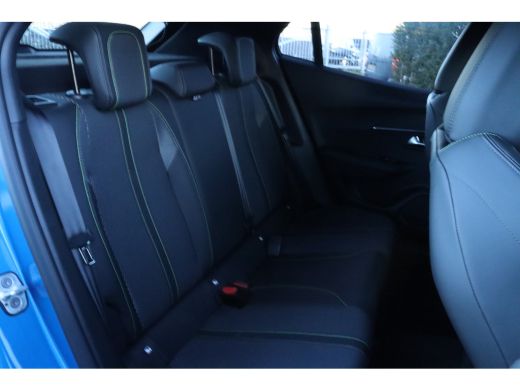 Peugeot 2008 1.2 Hybrid 145 GT | Adapt. Cruise | 360 Camera | Keyless | 18 Inch | Navi | Carplay | BLIS | Clim... ActivLease financial lease