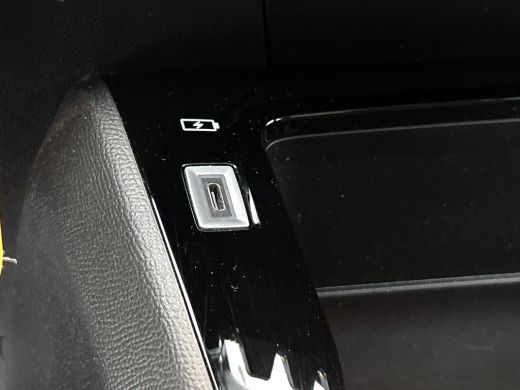 Peugeot 208 1.5 HDi 103PK Blue Active / 5Drs / Airco / Navigatie / Lm.velgen / Pdc / Apk nieuw ActivLease financial lease