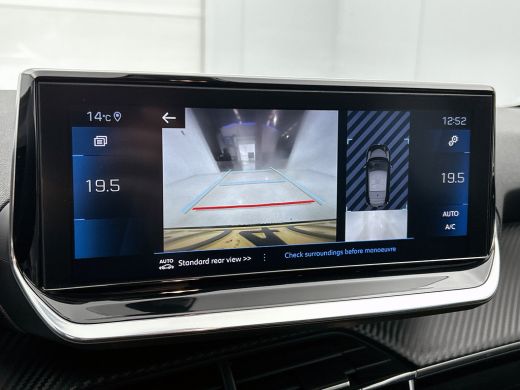 Peugeot 208 1.5 HDi Blue Allure / Trekhaak / Airco-ecc./ Xenon / Pdc.+Camera / Navigatie / Radio-multimedia /... ActivLease financial lease