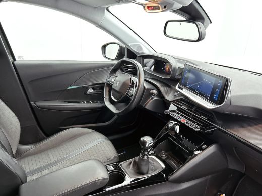 Peugeot 208 1.5 HDi Blue Allure / Trekhaak / Airco-ecc./ Xenon / Pdc.+Camera / Navigatie / Radio-multimedia /... ActivLease financial lease