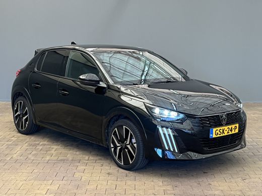 Peugeot 208 Hybrid 100 e-DCS6 GT ADAPTIEF CRUISE / CAMERA / LEDER/STOF / CARPLAY / LED / 17'' LMV / BLUETOOTH... ActivLease financial lease