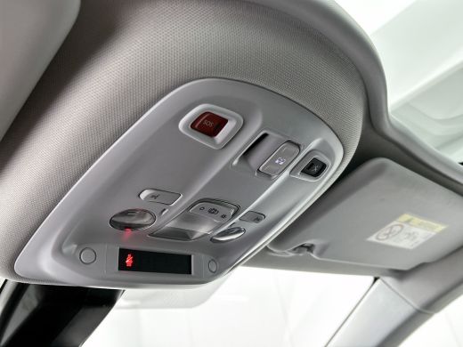 Peugeot 308 1.5 HDi 131PK 5Drs. Executive / Panoramadak / Distributie vv. 122Dkm. / Cruise-ctr. / Navigatie /... ActivLease financial lease