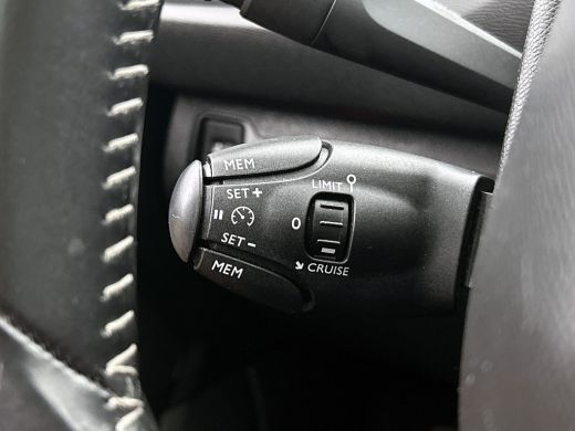 Peugeot 308 1.5 HDi 131PK 5Drs. Executive / Panoramadak / Distributie vv. 122Dkm. / Cruise-ctr. / Navigatie /... ActivLease financial lease