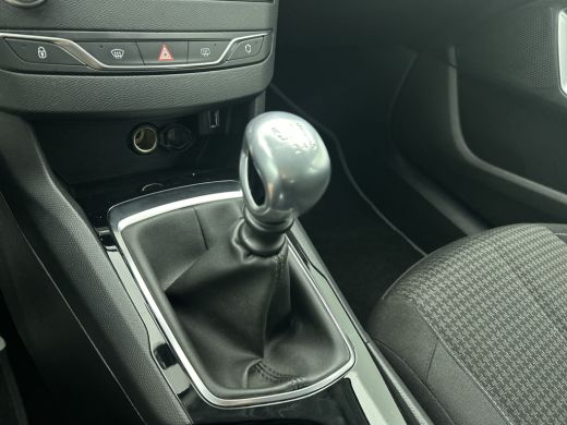 Peugeot 308 SW 1.2 111PK PureTech Active * Distributie vv bij 85Dkm.* / Trekhaak / Navigatie / Airco-ecc./ Pd... ActivLease financial lease