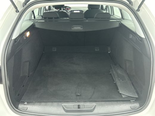 Peugeot 308 SW 1.2 111PK PureTech Active * Distributie vv bij 85Dkm.* / Trekhaak / Navigatie / Airco-ecc./ Pd... ActivLease financial lease