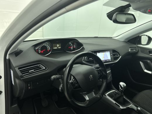 Peugeot 308 SW 1.2 111PK PureTech Active * Distributie vv bij 85Dkm.* / Trekhaak / Navigatie / Airco-ecc./ Pd... ActivLease financial lease