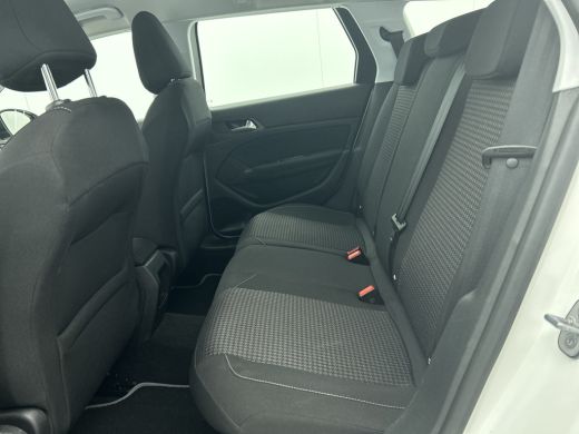 Peugeot 308 SW 1.2 111PK PureTech Active * Distributie vv bij 85Dkm.* / Trekhaak / Navigatie / Airco-ecc./ Pd... ActivLease financial lease