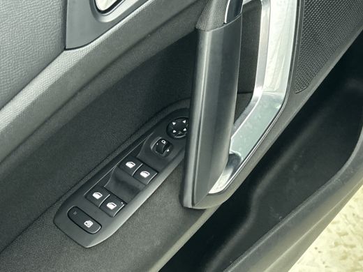 Peugeot 308 SW 1.2 111PK PureTech Active * Distributie vv bij 85Dkm.* / Trekhaak / Navigatie / Airco-ecc./ Pd... ActivLease financial lease