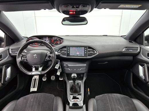 Peugeot 308 SW 1.5 HDi 131PK GT-Line / Drivers Sport Pack / Trekhaak / 1/2 Leder / Panoramadak / Pdc.V+A / Xe... ActivLease financial lease