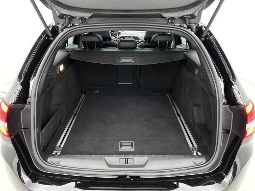 Peugeot 308 SW 1.5 HDi 131PK GT-Line / Drivers Sport Pack / Trekhaak / 1/2 Leder / Panoramadak / Pdc.V+A / Xe... ActivLease financial lease