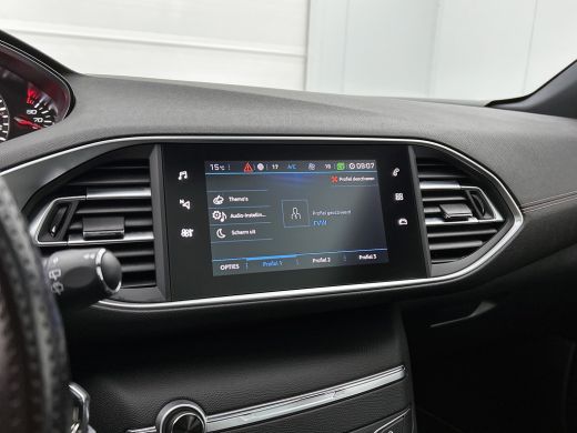 Peugeot 308 SW 1.5 HDi 131PK GT-Line / Drivers Sport Pack / Trekhaak / 1/2 Leder / Panoramadak / Pdc.V+A / Xe... ActivLease financial lease