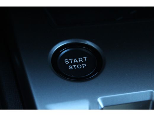 Peugeot 308 SW 1.2 Hybrid 145 PK GT | Adaptive Cruise | 360 Cam | Pano | Focal | Elec. Achterklep | | Adaptiv... ActivLease financial lease