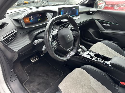 Peugeot e-208 EV GT 350 50 kWh 3-Fase | Achterbank in delen neerklapbaar | Achteruitrijcamera | Airco (automati... ActivLease financial lease