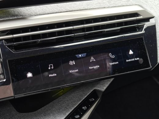 Peugeot e-3008 Launch Edition 325 Dual Motor 73 kWh Black Edition | 11 kW lader | Achterbank in delen neerklapba... ActivLease financial lease