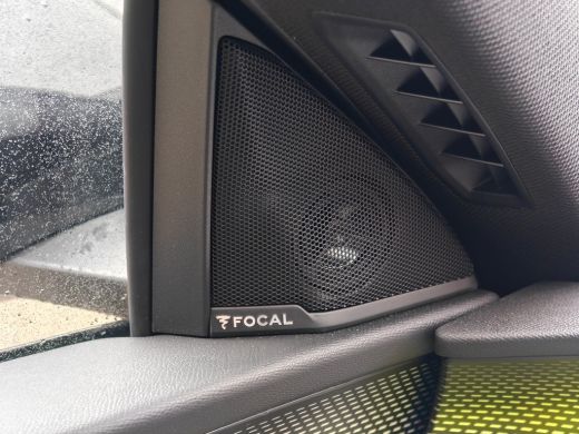 Peugeot e-3008 Launch Edition 325 Dual Motor 73 kWh Black Edition | 11 kW lader | Achterbank in delen neerklapba... ActivLease financial lease