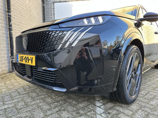 Peugeot e-5008 Launch Edition Dual Motor 73 kWh Black Edition | 2 stoelen op derde rij | Achterstoelen verwarmd ... ActivLease financial lease