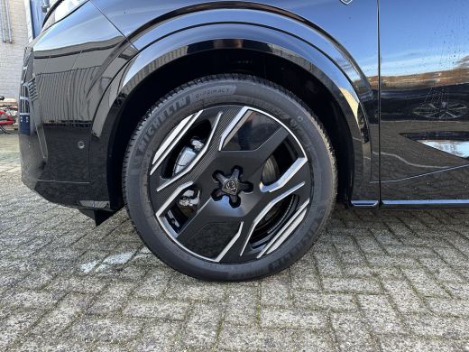 Peugeot e-5008 Launch Edition Dual Motor 73 kWh Black Edition | 2 stoelen op derde rij | Achterstoelen verwarmd ... ActivLease financial lease