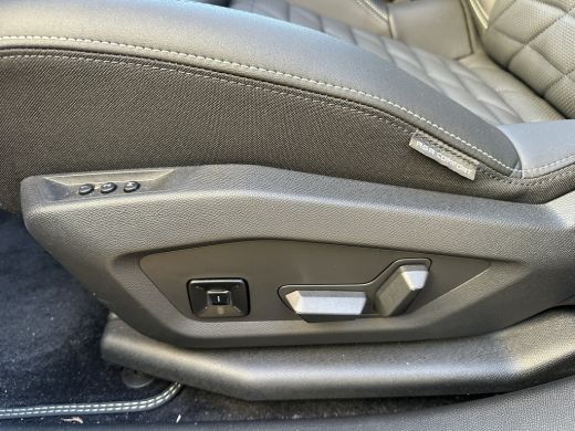 Peugeot e-5008 Launch Edition Dual Motor 73 kWh Black Edition | 2 stoelen op derde rij | Achterstoelen verwarmd ... ActivLease financial lease